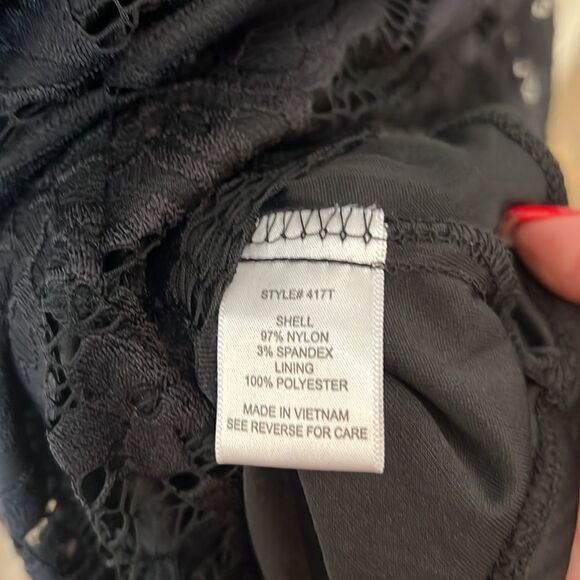 Ryan Michelle Black Dress Size Medium Floral Lace V Neck Short Sleeve Mini Lined - Picture 8 of 10